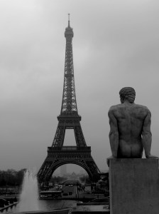 Eiffel Statue ps